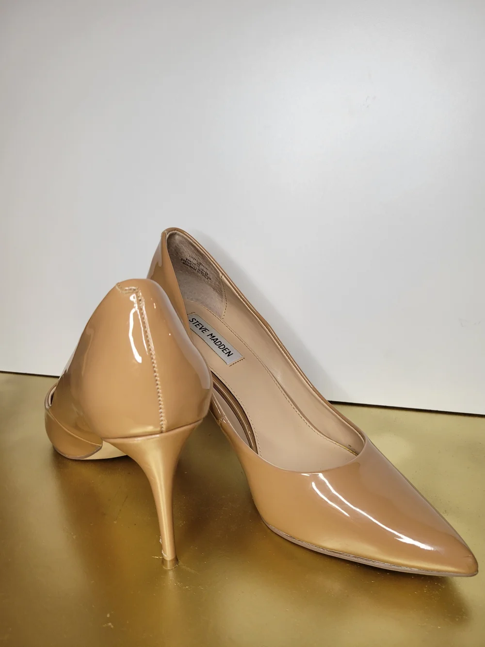 Steve Madden classic pointer